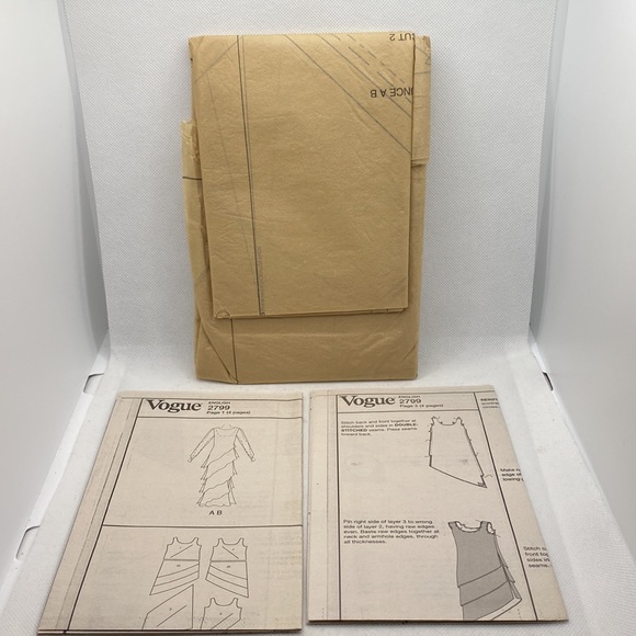 Vogue American Designer #V2799 Tom & Linda Platt Ladies Dress Pattern 12–14-16 - Picture 9 of 12